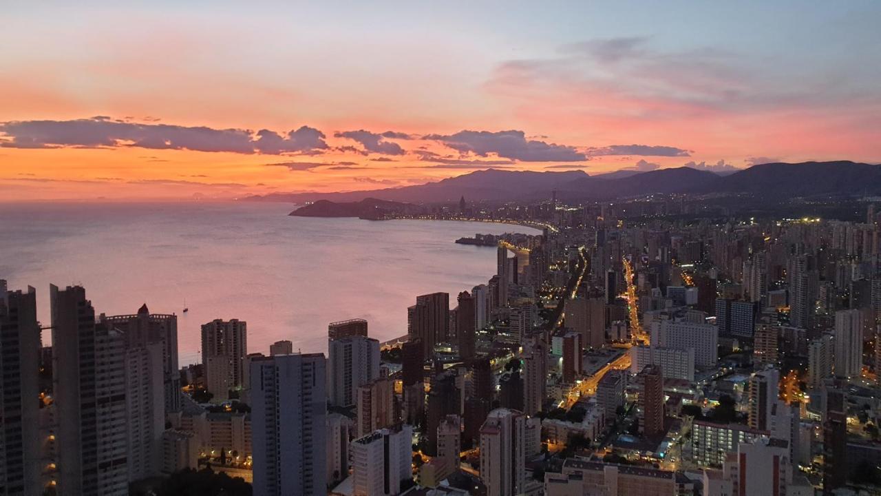 Skyline 34 Amazing Apartment With Private Terrace And Sea Views Benidorm Exterior foto